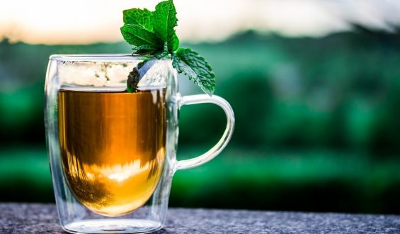 5 rodzajów herbat, które mogą poprawić Twoje samopoczucie