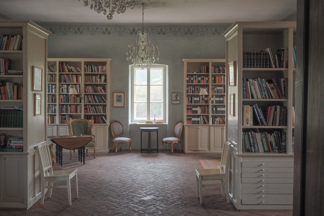 Jak wybrać idealne miejsce na regał z książkami w stylu prowansalskim?