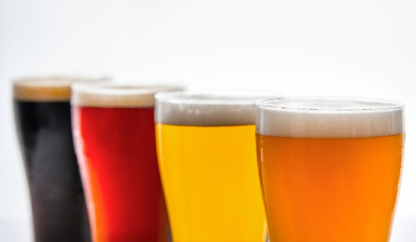 Jak wybierać idealne szkło do różnych typów piwa – sekrety ekspertów