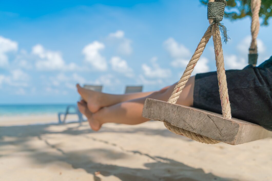 Jak wybrać idealny leżak plażowy – poradnik dla miłośników relaksu na świeżym powietrzu